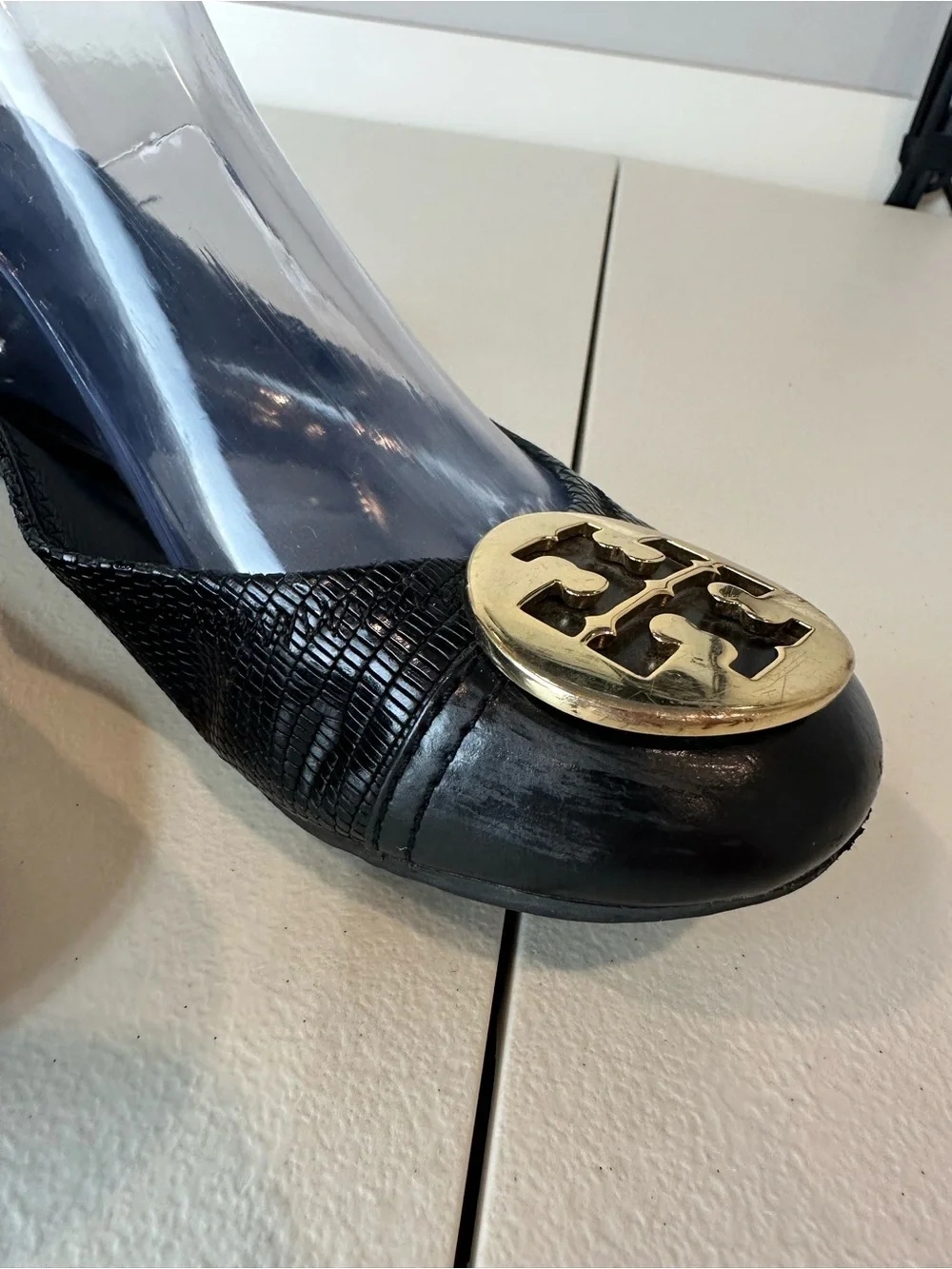 Tory Burch Black Leather Embossed Gold Tone Emblem Minnie Ballet Flats Size 6.5